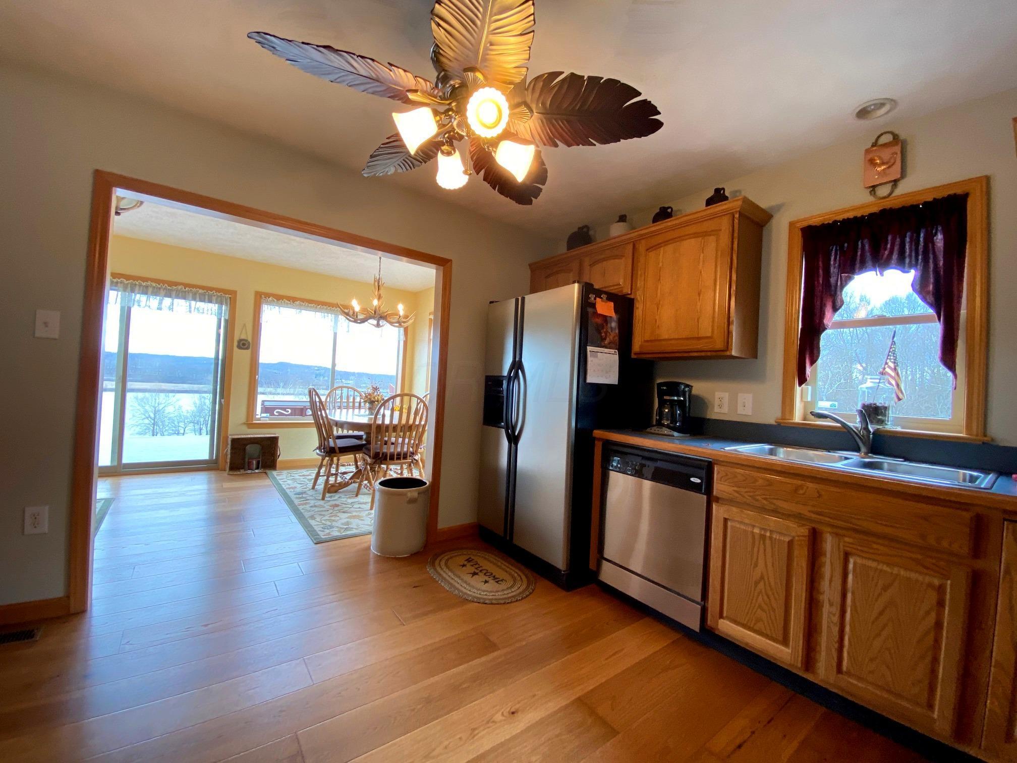 51148 Highway 124 Racine, OH 45771 - Photo 8 of 38