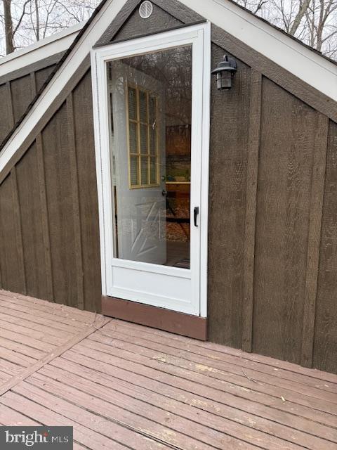 17 Friendship Lane Malvern, PA 19355 - Photo 1 of 16 Entry to the Woods