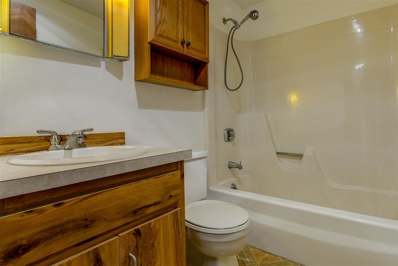 10 Spring Cove Road Nashua, NH 03062 - Photo 14 of 31