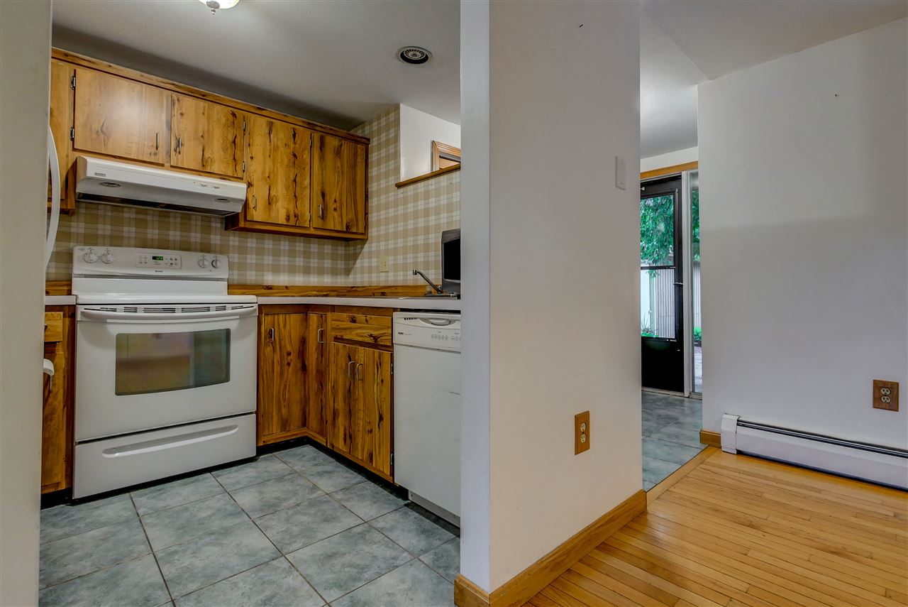 10 Spring Cove Road Nashua, NH 03062 - Photo 6 of 31