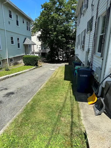 $2,600 | 16 Colonial Avenue, Unit 1, Newton, MA 02460