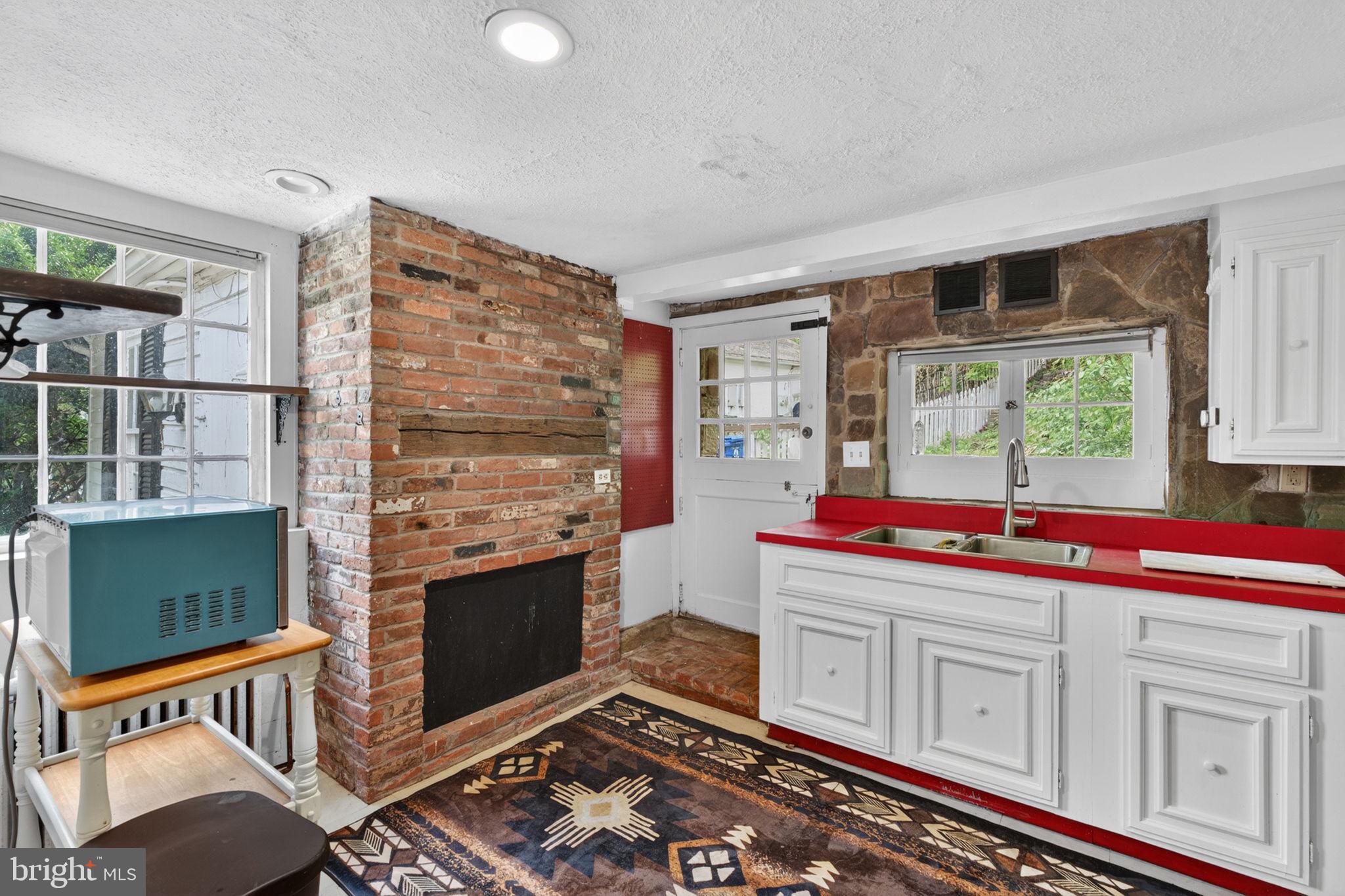 5019 Wetheredsville Road Baltimore, MD 21207 - Photo 9 of 50