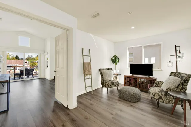 $1,595,000 | 58 Sea Breeze Court, Napa, CA 94559