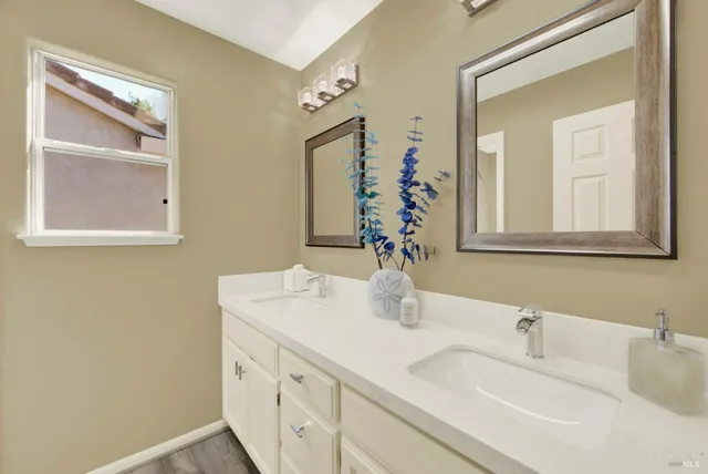 $1,595,000 | 58 Sea Breeze Court, Napa, CA 94559