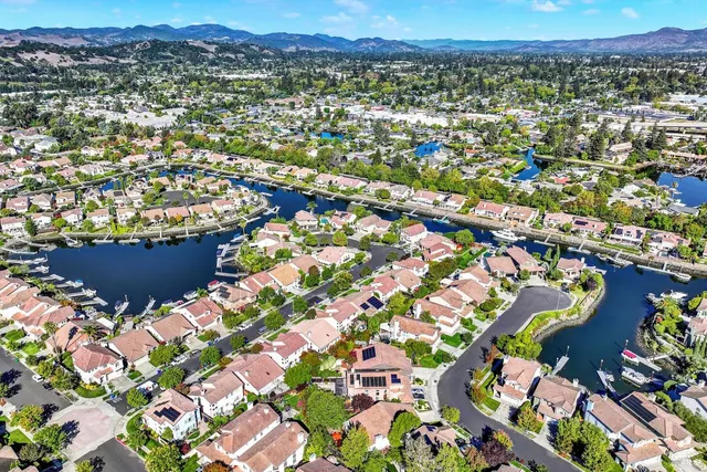 $1,595,000 | 58 Sea Breeze Court, Napa, CA 94559
