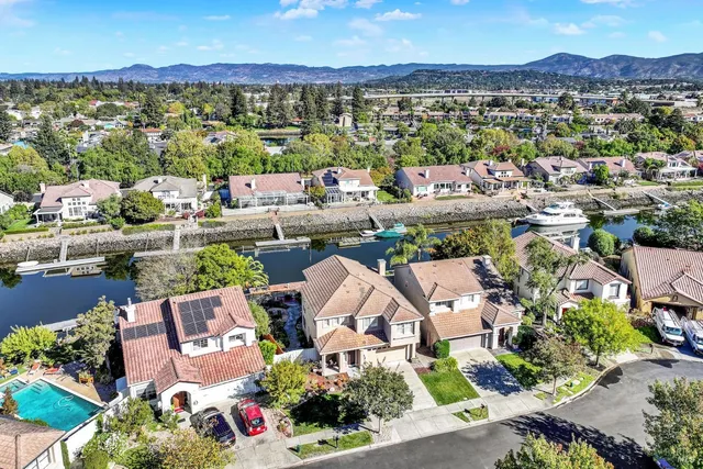 $1,595,000 | 58 Sea Breeze Court, Napa, CA 94559