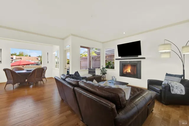 $1,595,000 | 58 Sea Breeze Court, Napa, CA 94559