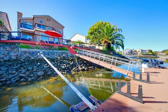 $1,595,000 | 58 Sea Breeze Court, Napa, CA 94559