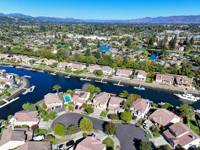 $1,595,000 | 58 Sea Breeze Court, Napa, CA 94559