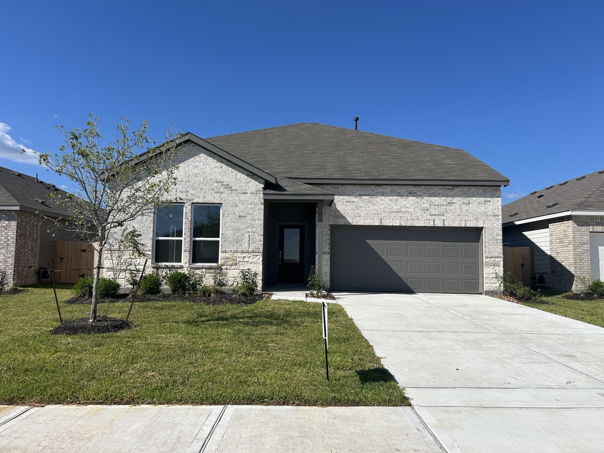 1910 Stargazer Lane Angleton, TX 77515 - Photo 10 of 30 Pics are not of actual home. They are a representative of a home of the same floor plan