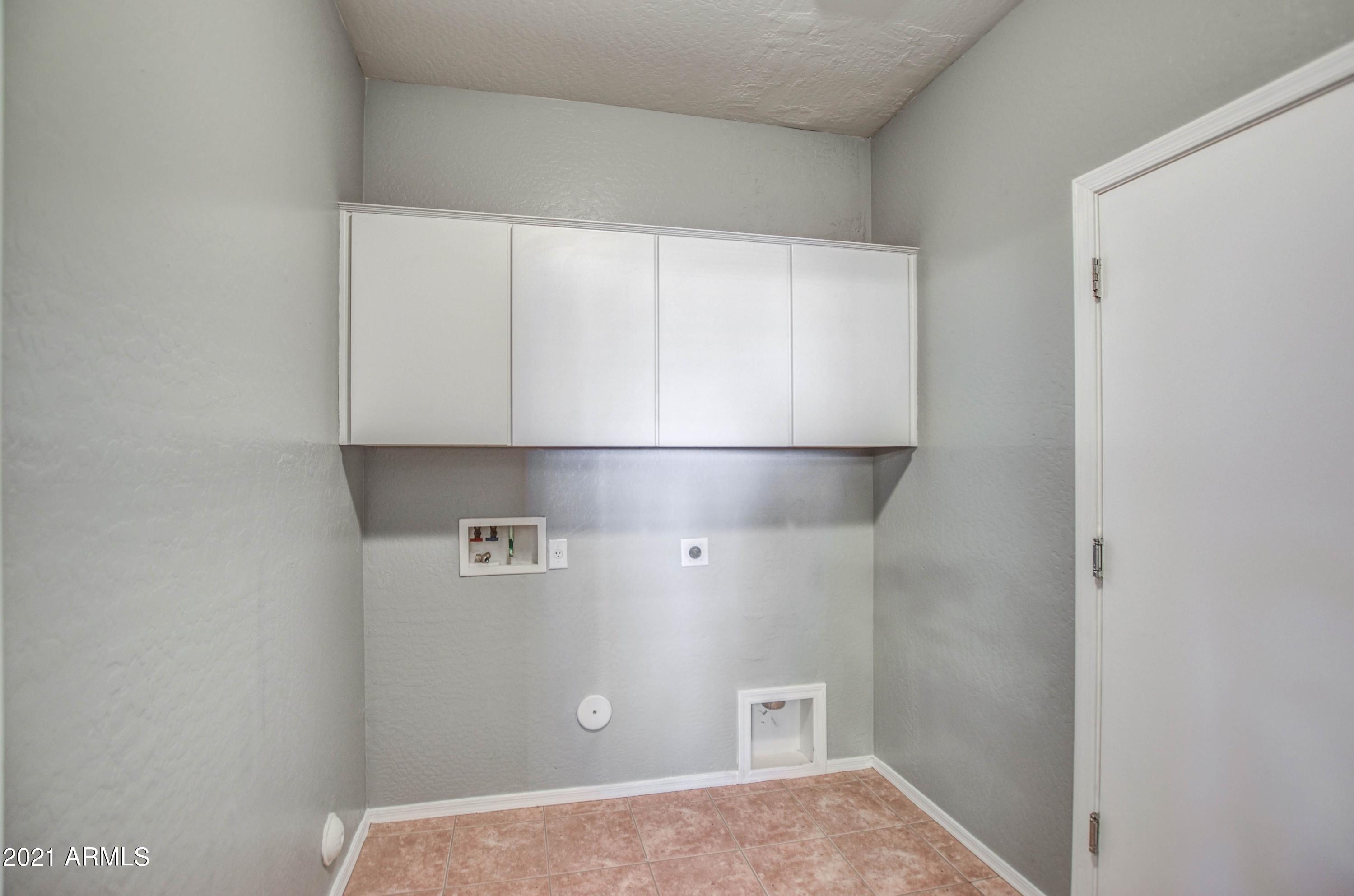 45480 Portabello Road Maricopa, AZ 85139 - Photo 20 of 40 Laundry 1