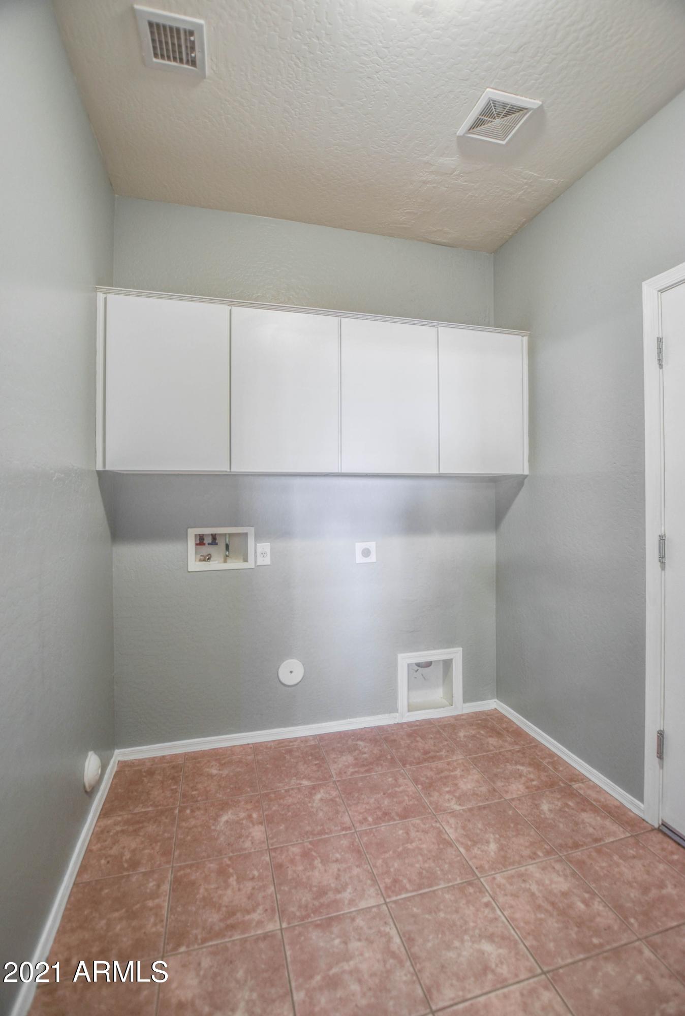 45480 Portabello Road Maricopa, AZ 85139 - Photo 21 of 40 Laundry 2