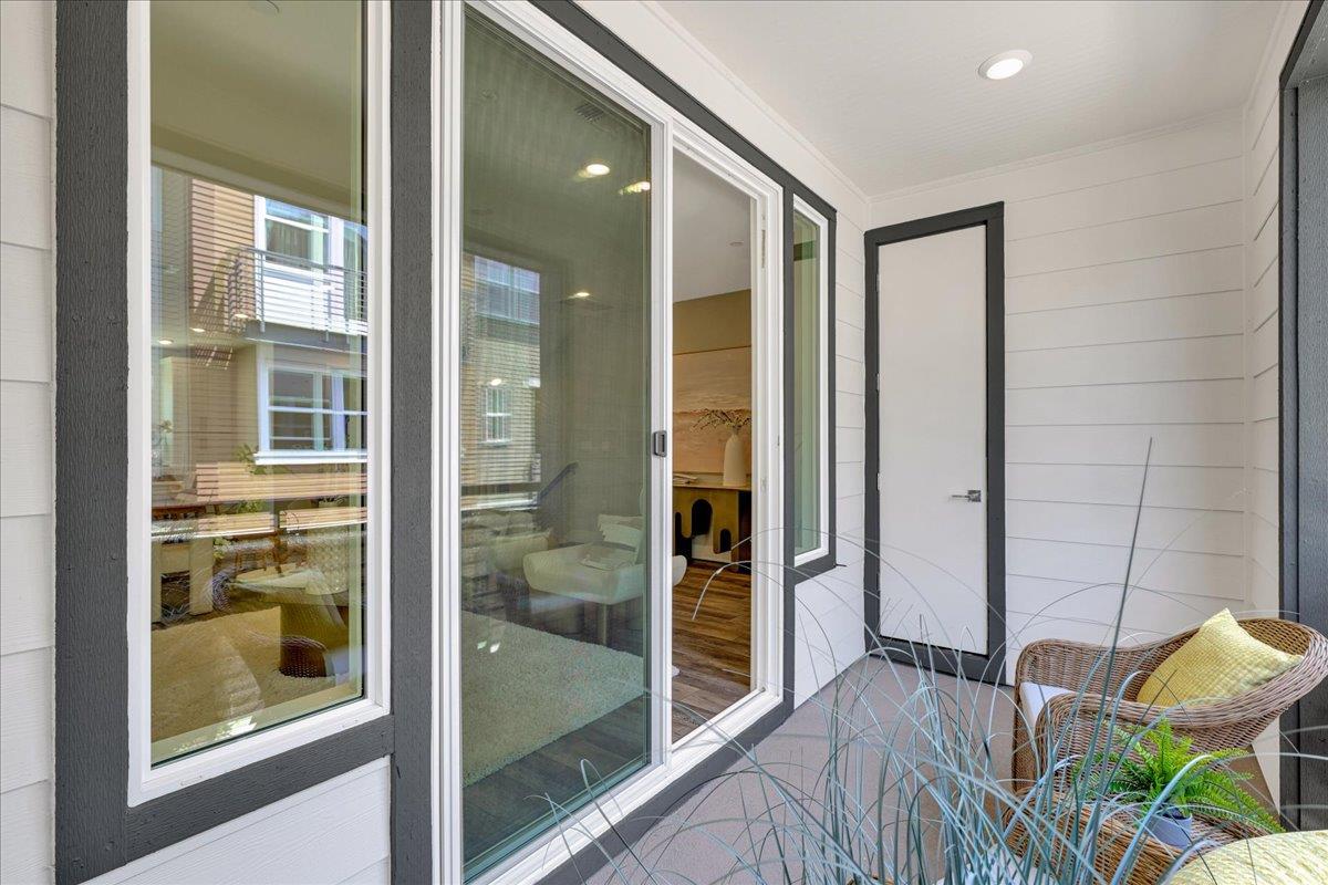 122 Ranch Lane Mountain View, CA 94040 - Photo 14 of 69