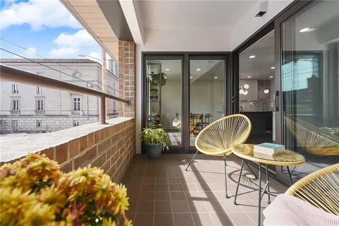 $775,000 | 307 South Dithridge Street, Unit 212, Pittsburgh, PA 15213