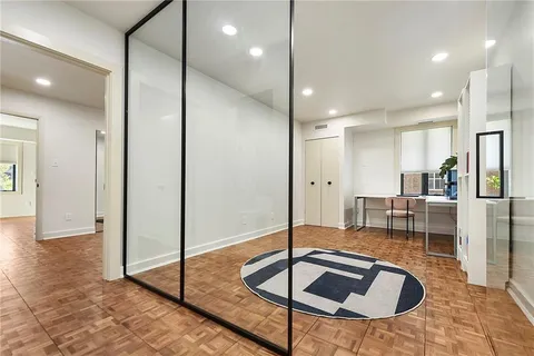 $775,000 | 307 South Dithridge Street, Unit 212, Pittsburgh, PA 15213