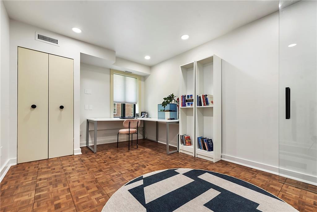 307 South Dithridge Street, Unit 212 Pittsburgh, PA 15213 - Photo 37 of 50