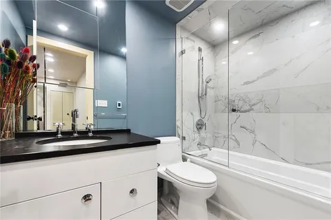 $775,000 | 307 South Dithridge Street, Unit 212, Pittsburgh, PA 15213