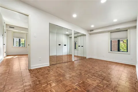 $775,000 | 307 South Dithridge Street, Unit 212, Pittsburgh, PA 15213