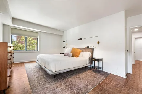 $775,000 | 307 South Dithridge Street, Unit 212, Pittsburgh, PA 15213