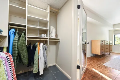 $775,000 | 307 South Dithridge Street, Unit 212, Pittsburgh, PA 15213