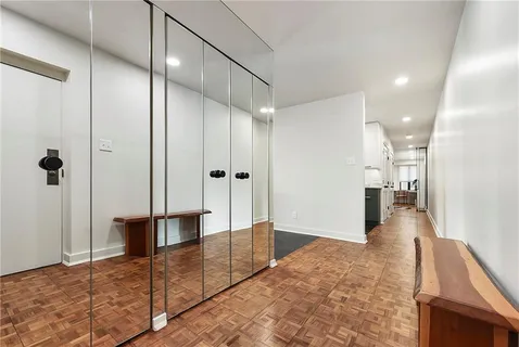 $775,000 | 307 South Dithridge Street, Unit 212, Pittsburgh, PA 15213