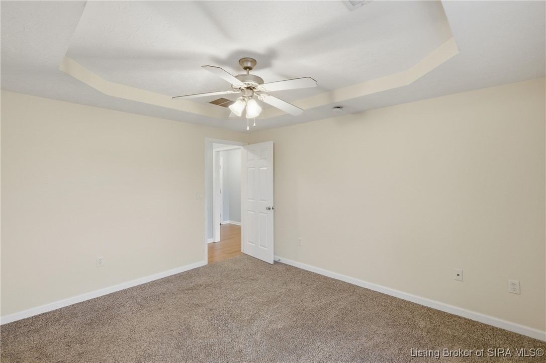 3809 Ridgetop Circle Jeffersonville, IN 47130 - Photo 21 of 37