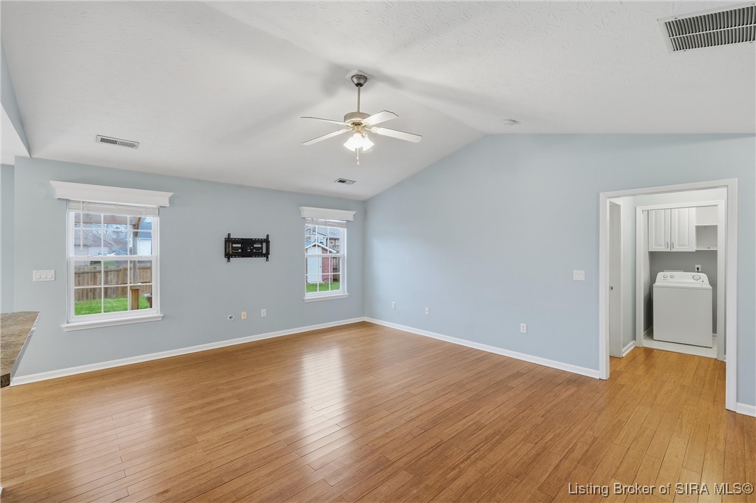 3809 Ridgetop Circle Jeffersonville, IN 47130 - Photo 9 of 37