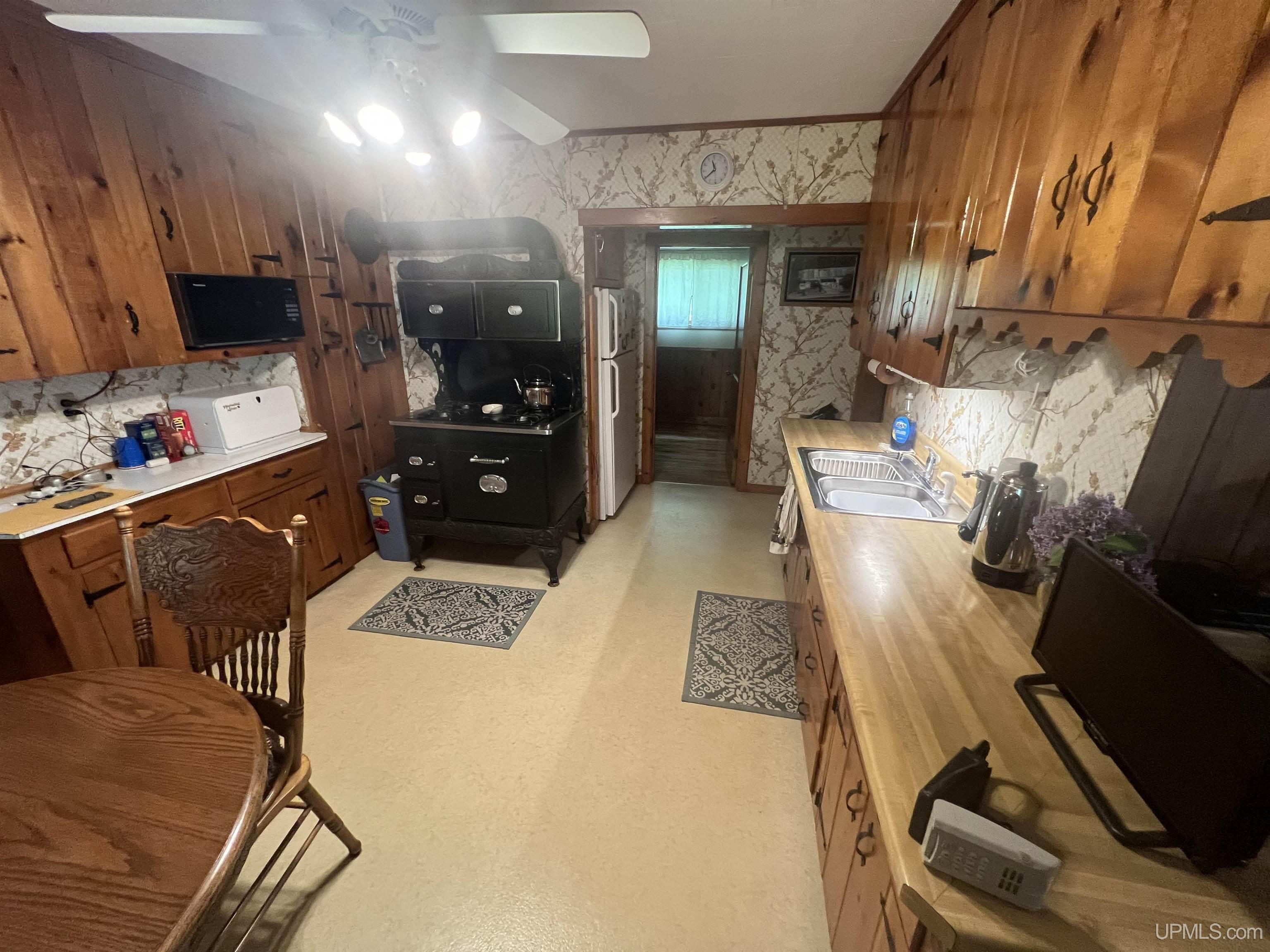 9731 Norway Lake Road Felch, MI 49831 - Photo 15 of 58 Gallery Image 15