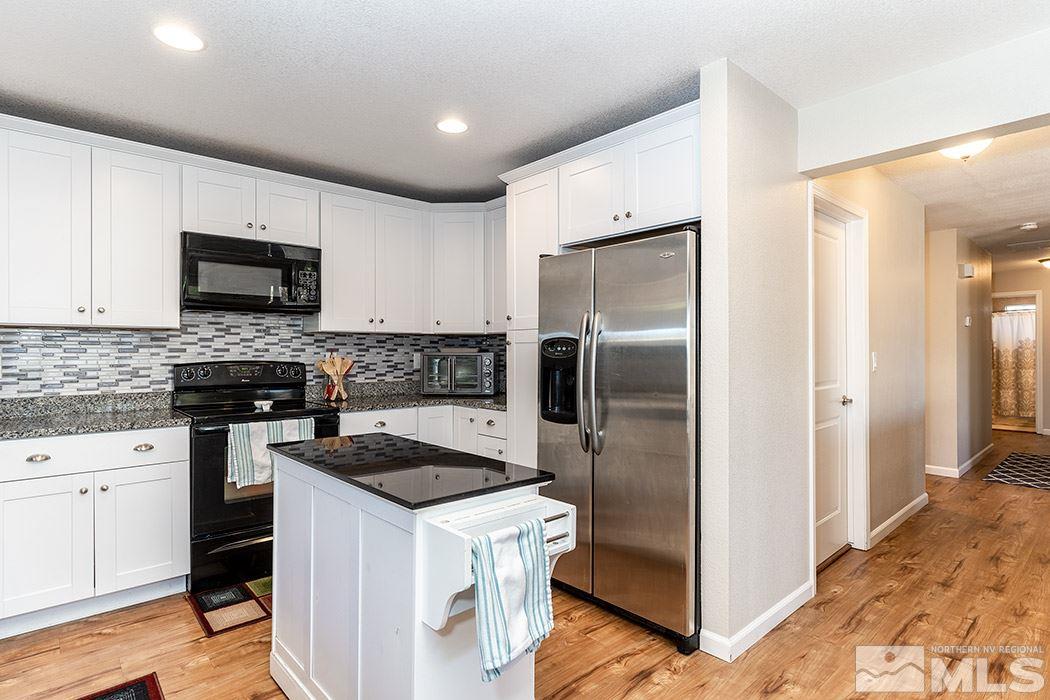1800 Stardust Street Reno, NV 89503 - Photo 3 of 17 Photo 3