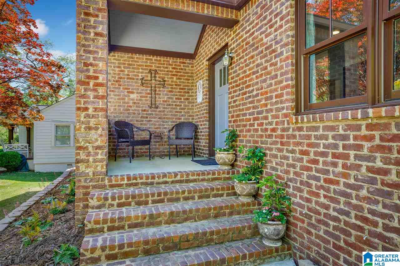 1509 Sutherland Place Birmingham, AL 35209 - Photo 4 of 26