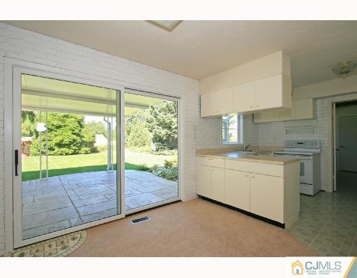 4 Dahlia Road Somerset, NJ 08873 - Photo 3 of 8 Gallery Image 3