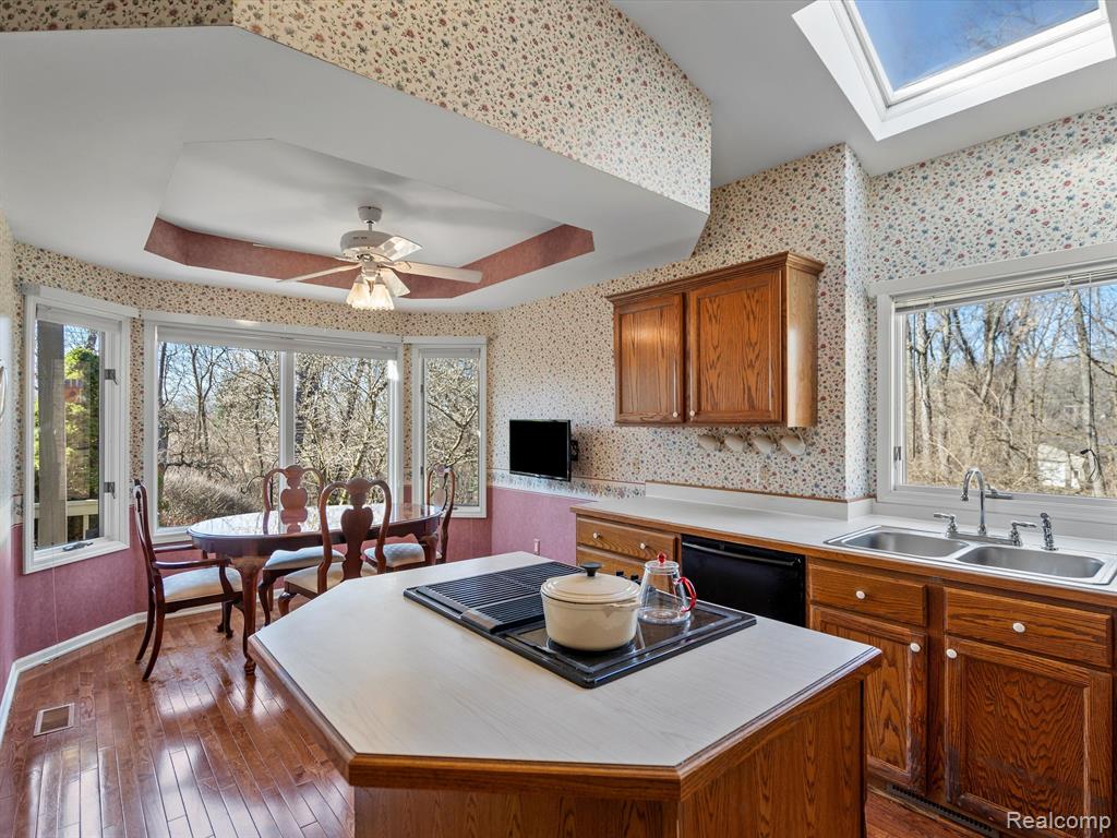 4197 Blood Road Metamora, MI 48455 - Photo 7 of 34