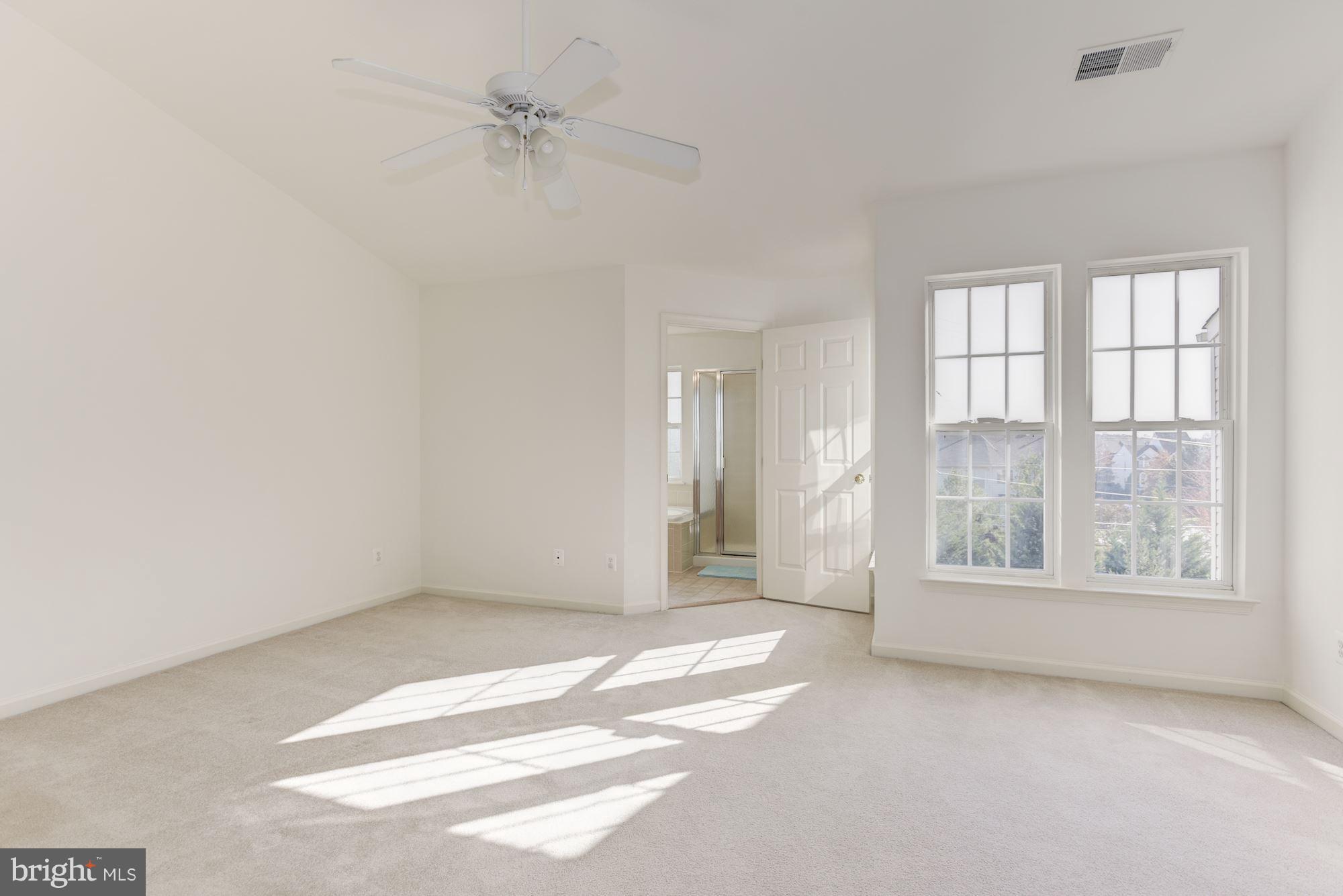 13595 Bathgate Drive Herndon, VA 20171 - Photo 18 of 29 Bedroom (Master)