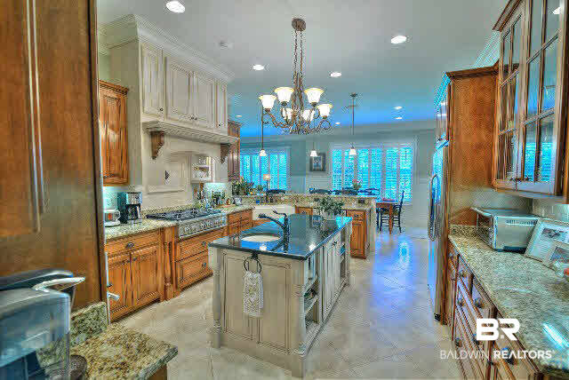 320 Cumberland Road Fairhope, AL 36532 - Photo 6 of 24 Kitchen
