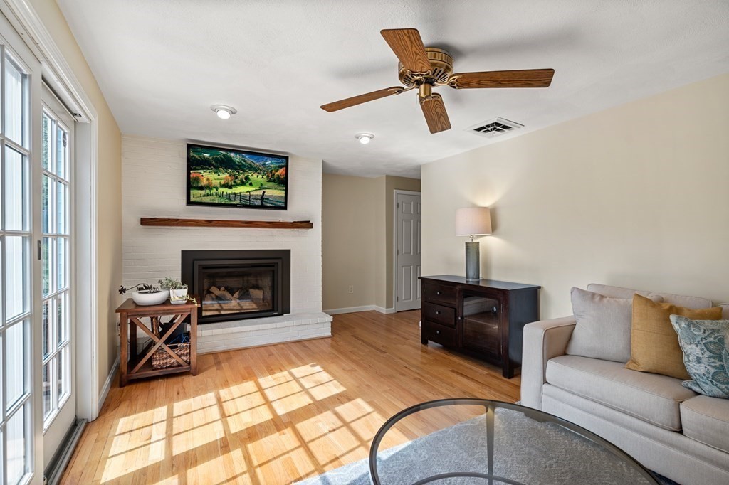 18 Neal Road Danvers, MA 01923 - Photo 12 of 36 Gallery Image 12
