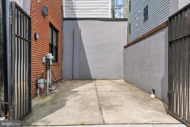 $4,500 | 1126 South Potomac Street, Baltimore, MD 21224