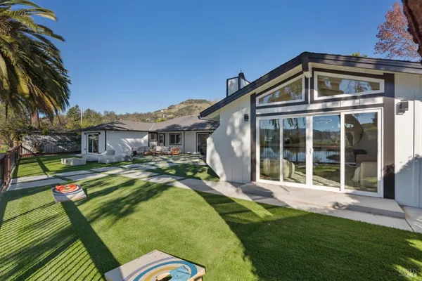 $2,495,000 | 44 Summit Avenue, San Rafael, CA 94901
