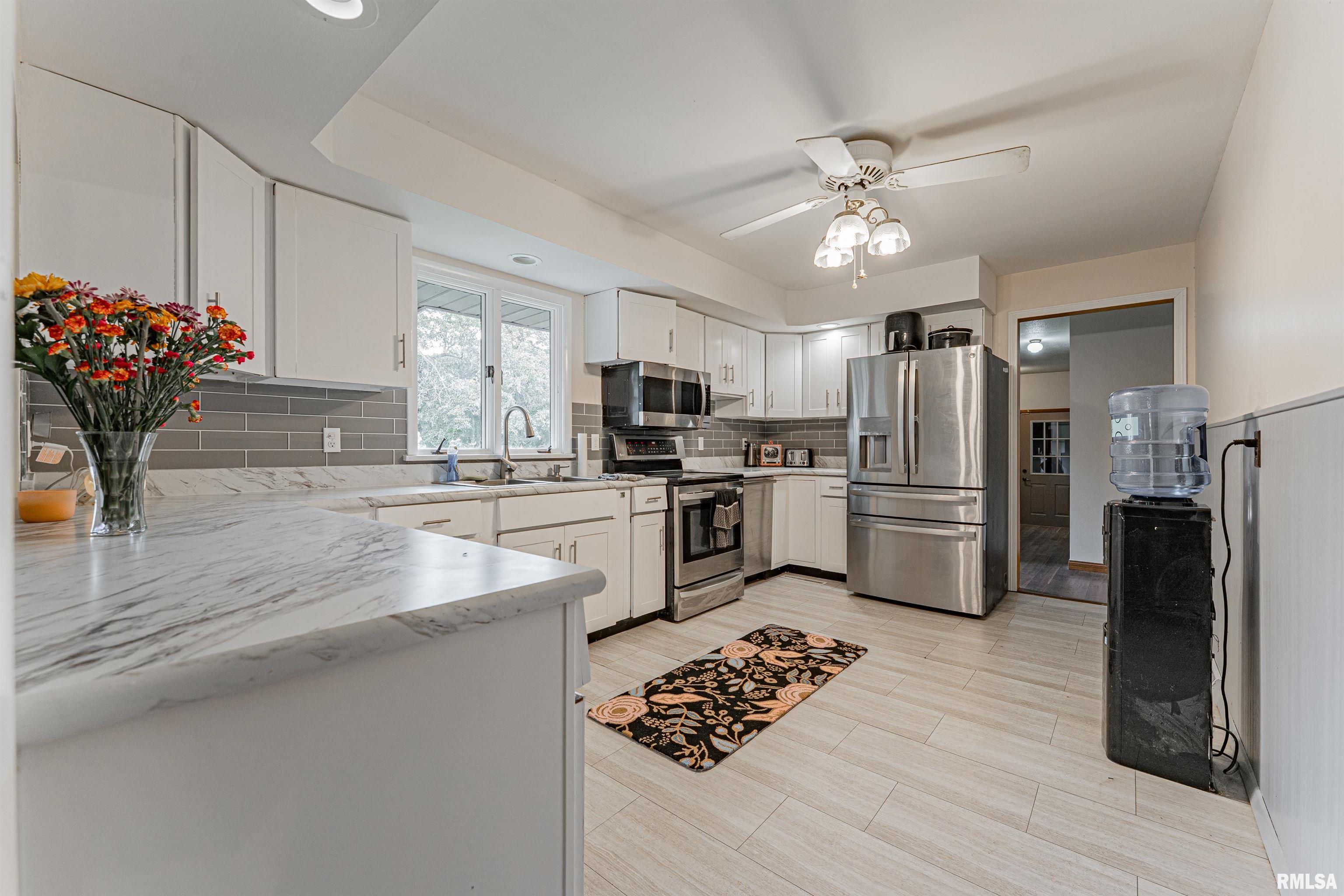 1354 Airport Road Lincoln, IL 62656 - Photo 11 of 47 Gallery Image 11