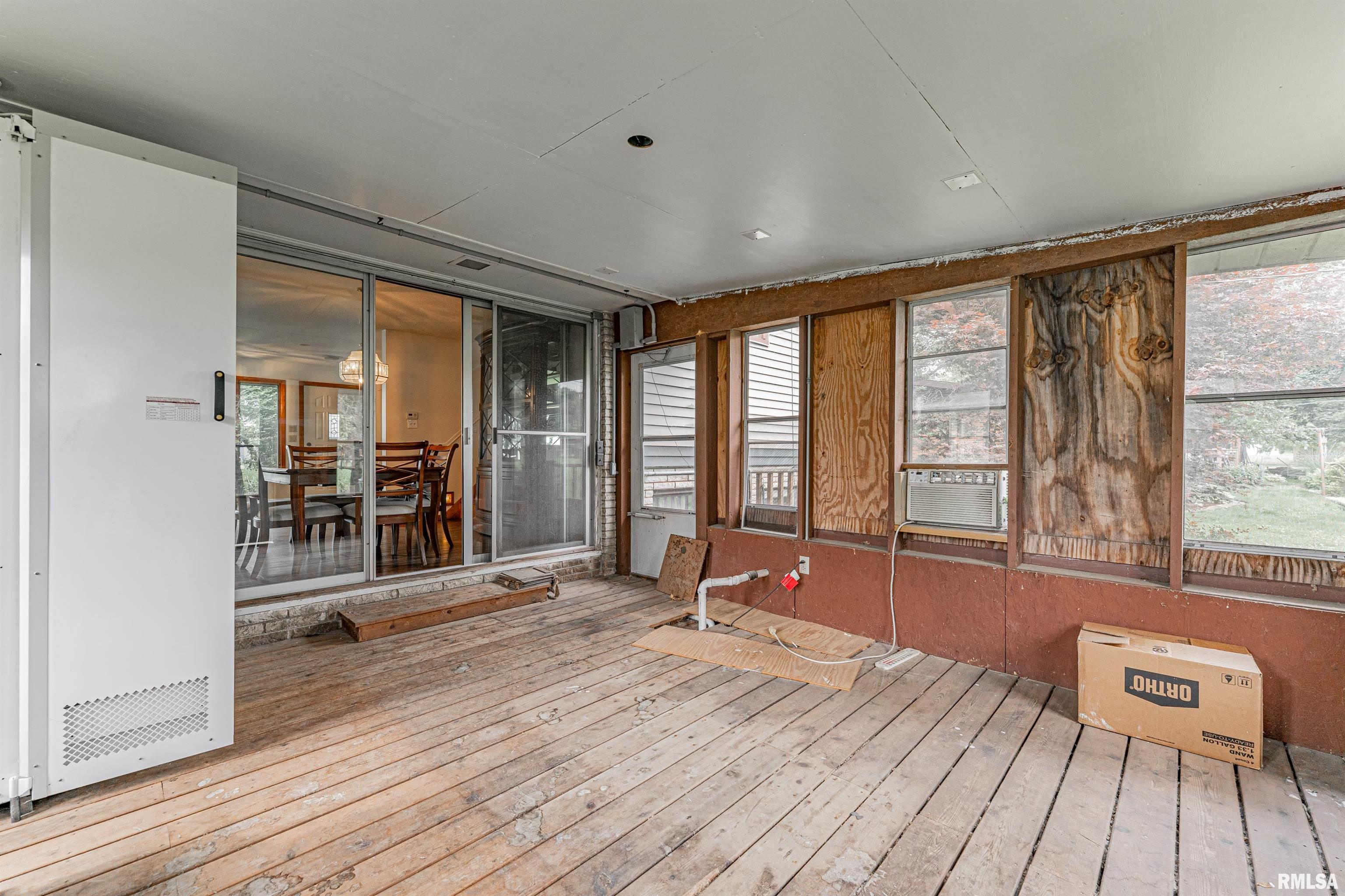 1354 Airport Road Lincoln, IL 62656 - Photo 21 of 47 Gallery Image 21