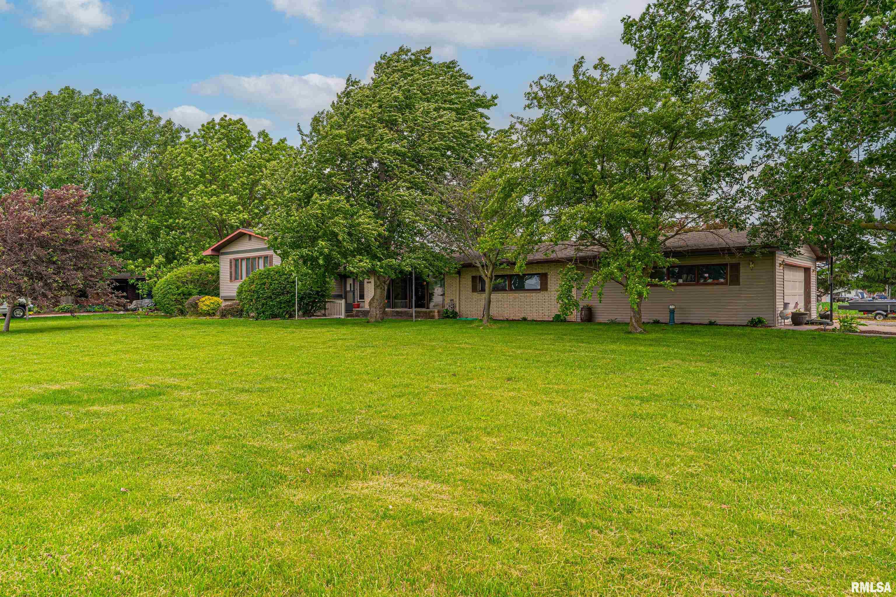 1354 Airport Road Lincoln, IL 62656 - Photo 3 of 47 Gallery Image 3