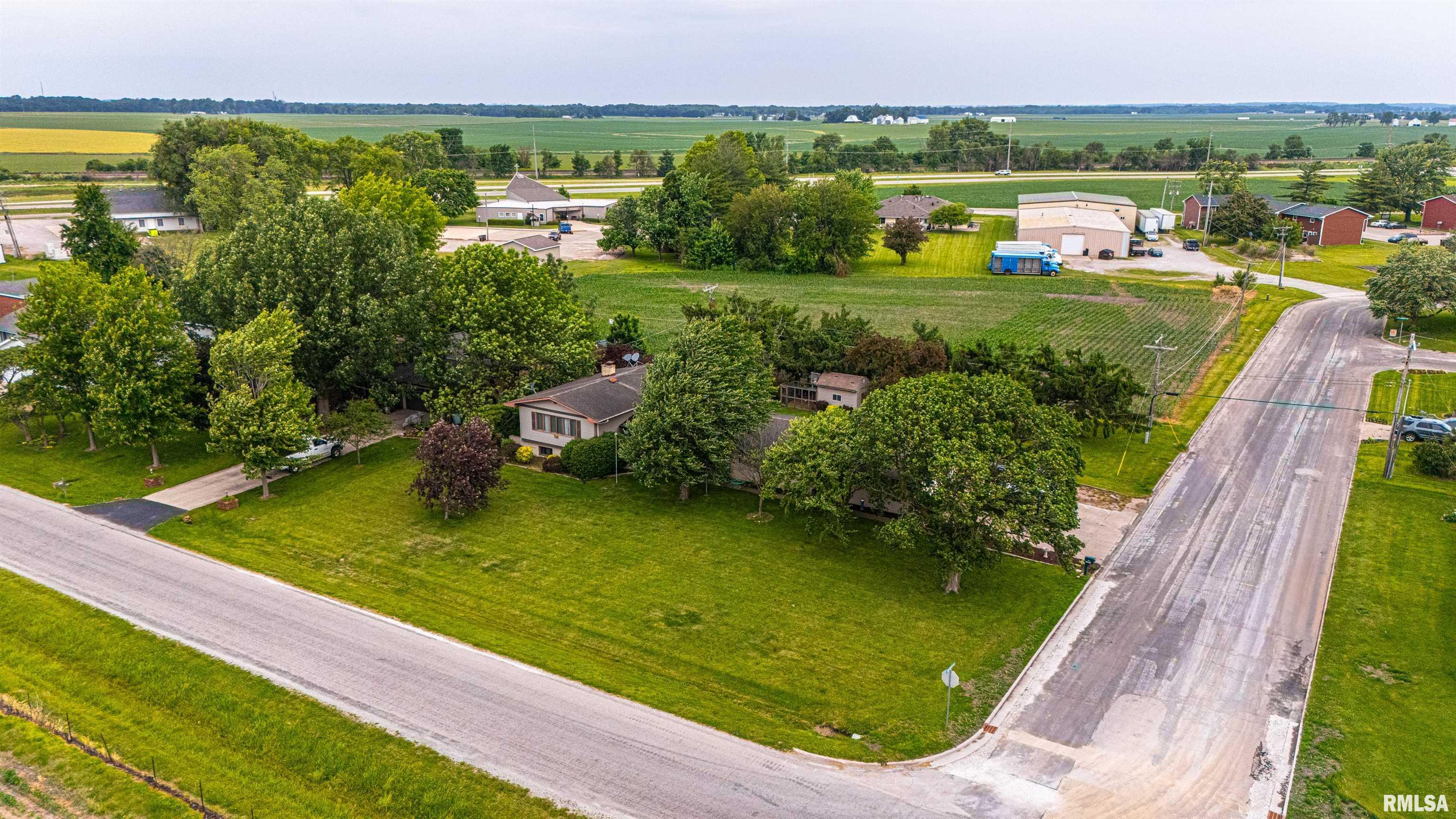1354 Airport Road Lincoln, IL 62656 - Photo 4 of 47 Gallery Image 4
