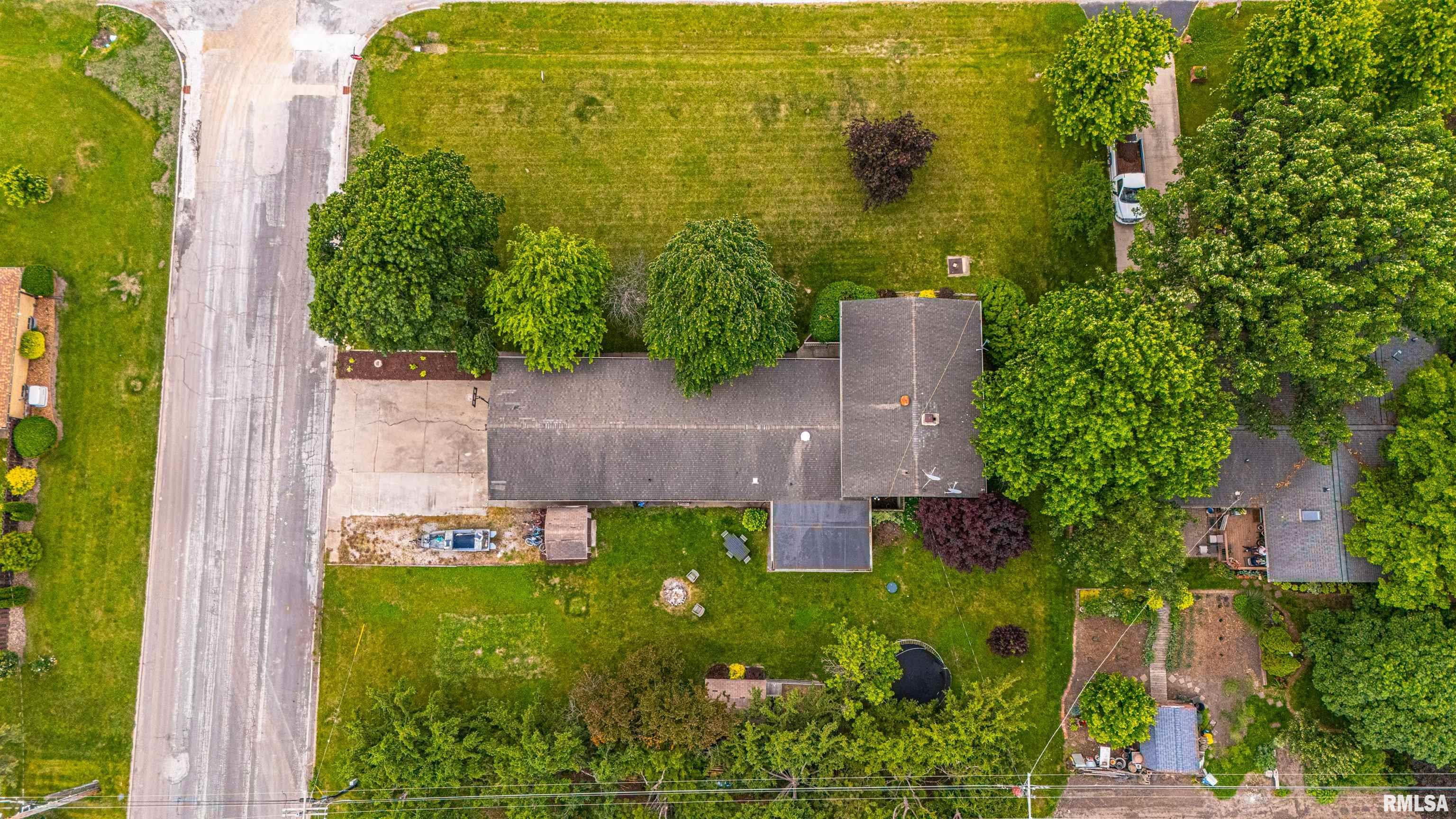 1354 Airport Road Lincoln, IL 62656 - Photo 41 of 47 Gallery Image 41