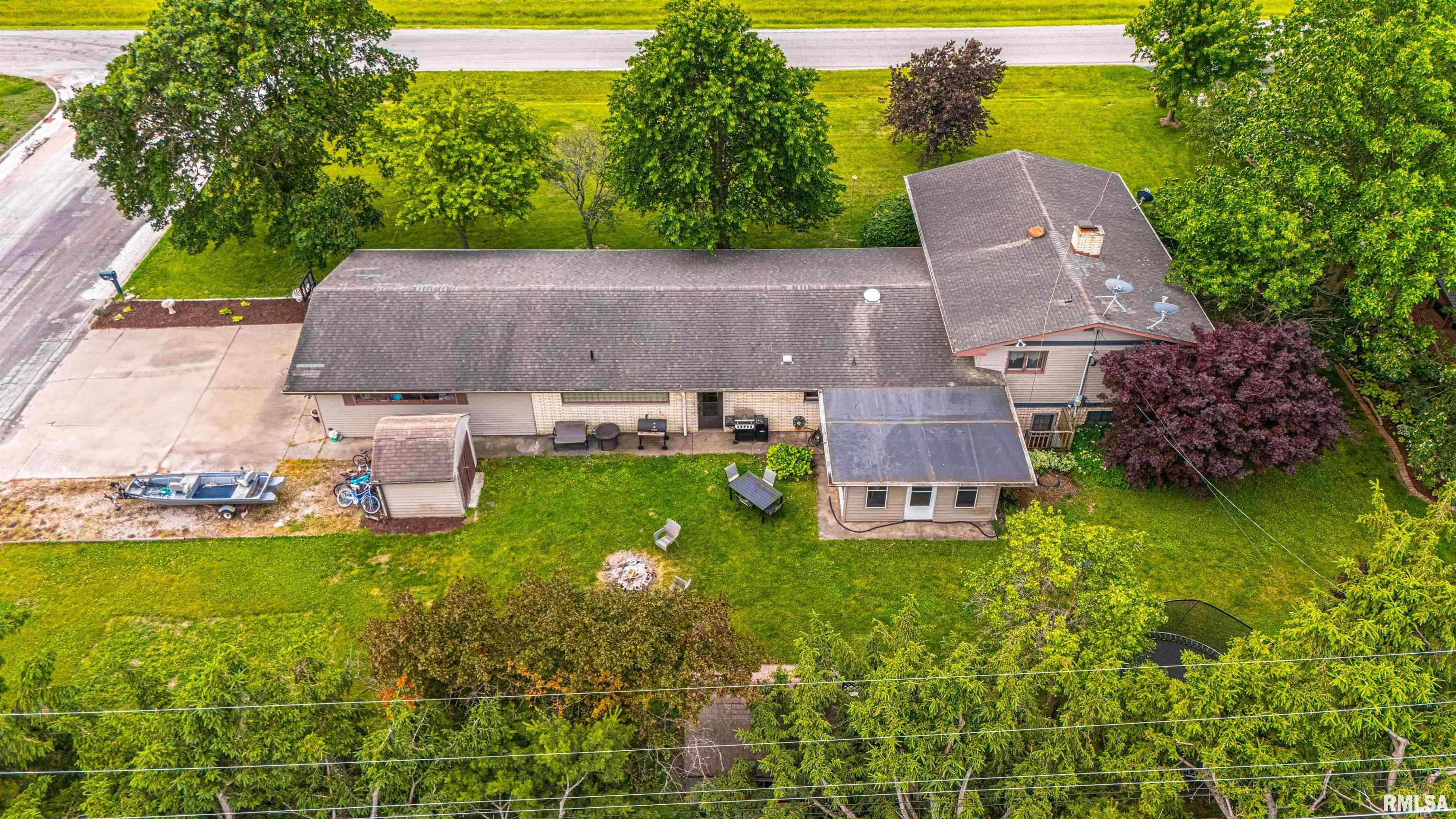 1354 Airport Road Lincoln, IL 62656 - Photo 42 of 47 Gallery Image 42