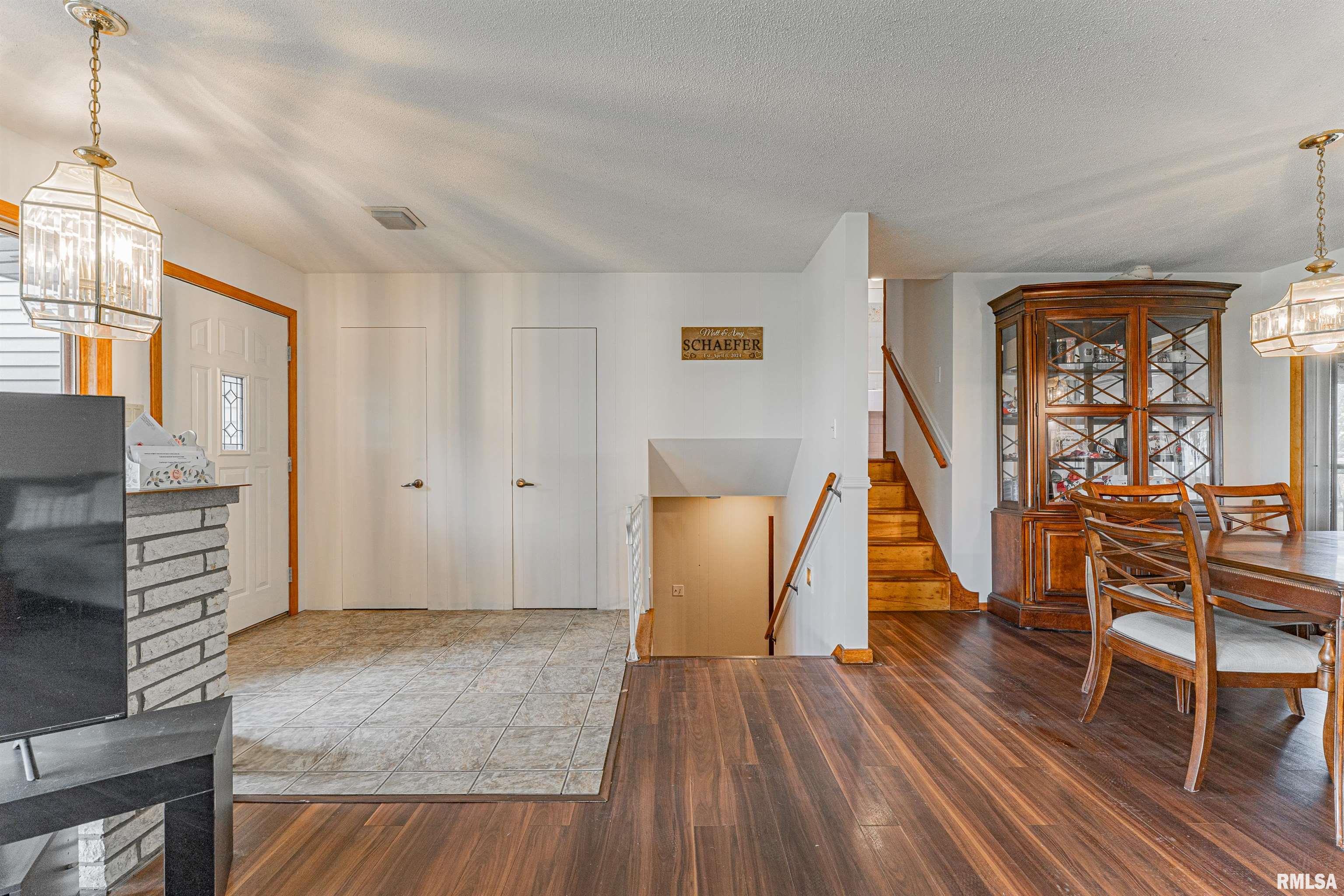 1354 Airport Road Lincoln, IL 62656 - Photo 6 of 47 Gallery Image 6