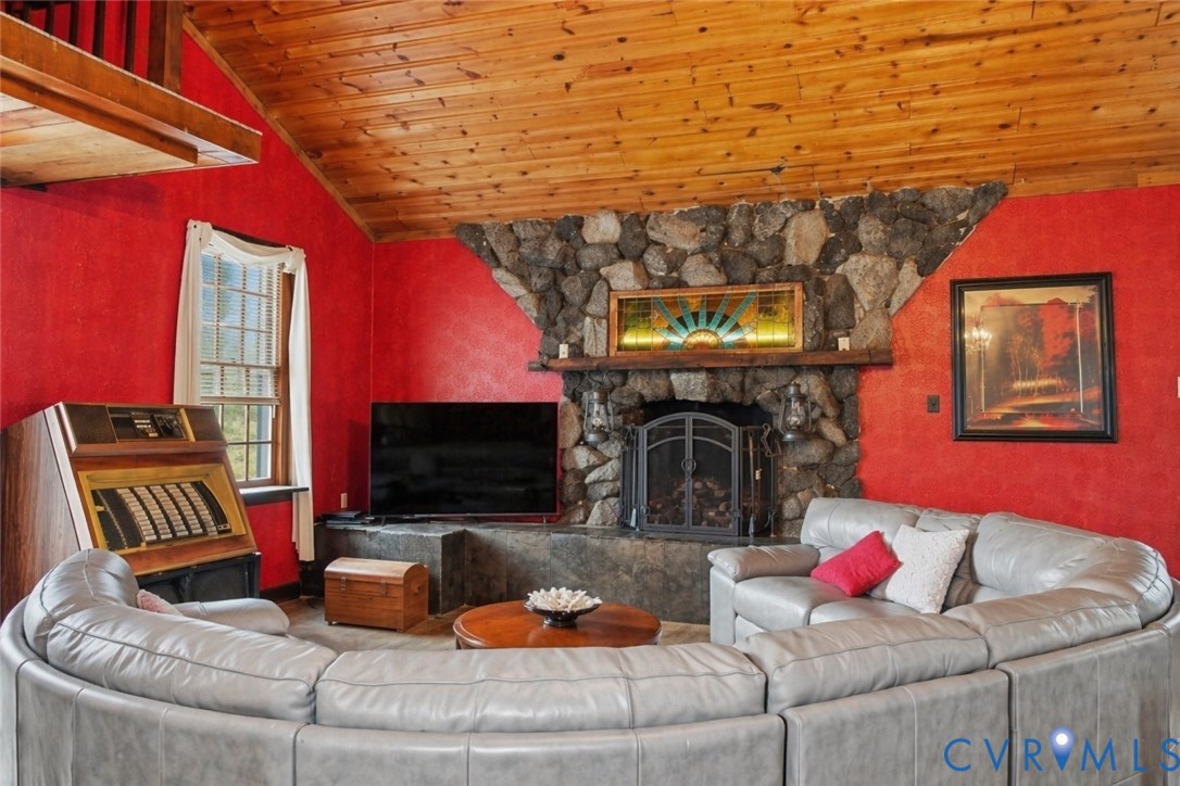 5001 Cartersville Road Powhatan, VA 23139 - Photo 4 of 36 Gallery Image 4