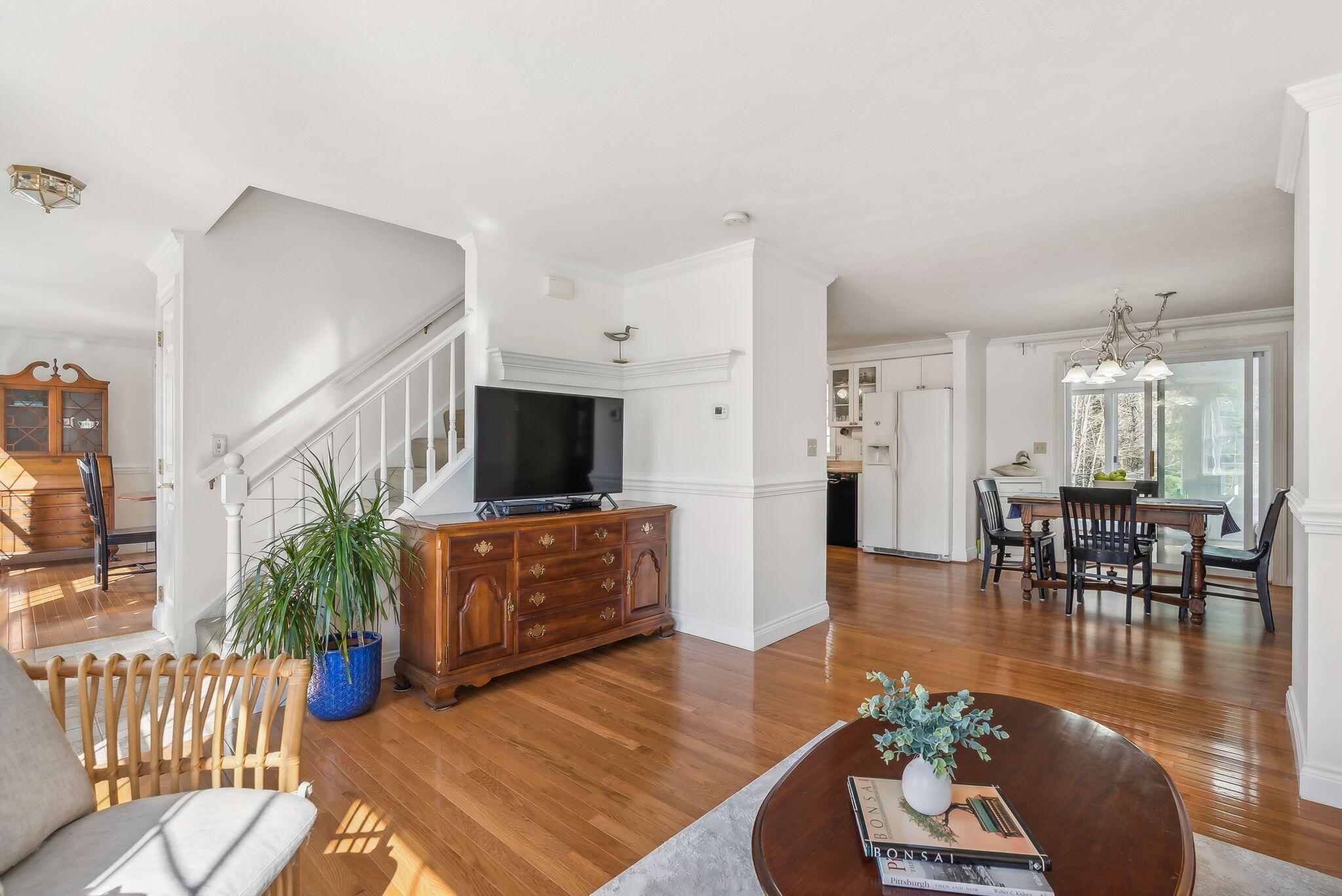 44 Hillview Avenue Saco, ME 04072 - Photo 11 of 36 LR to DR