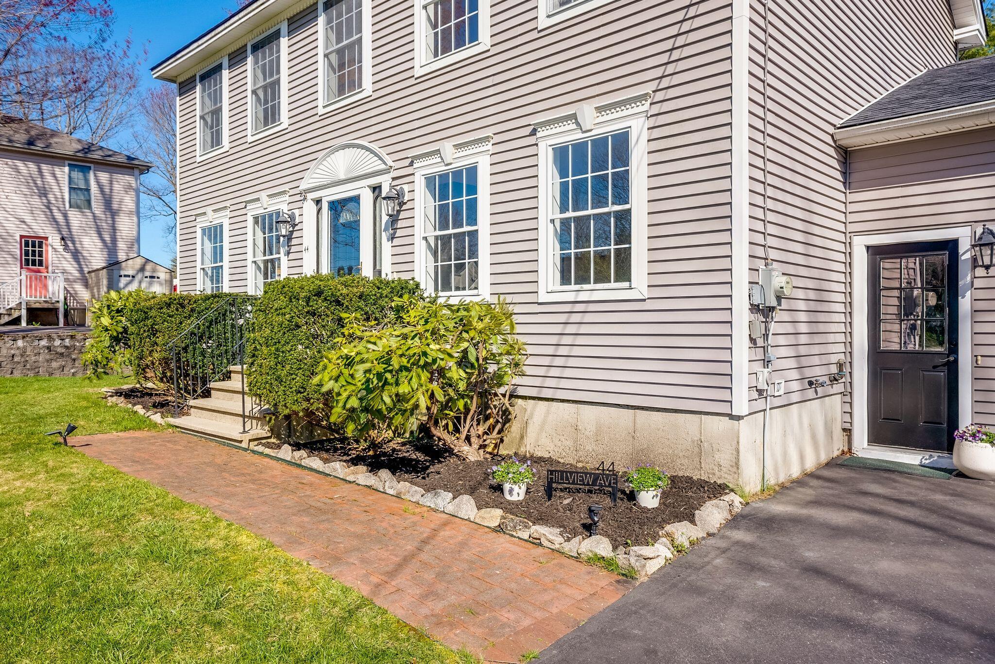 44 Hillview Avenue Saco, ME 04072 - Photo 3 of 36 Hillview Front