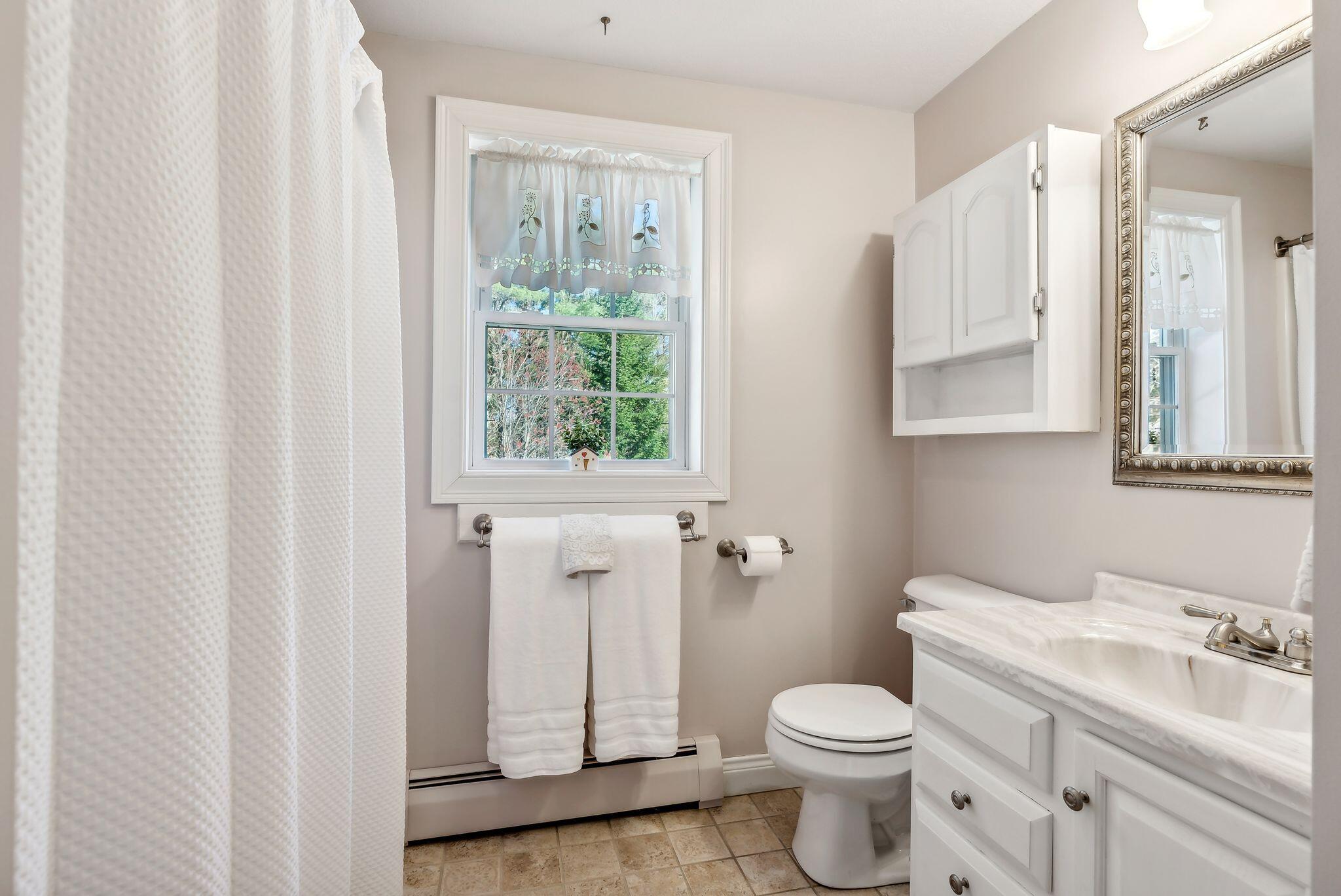 44 Hillview Avenue Saco, ME 04072 - Photo 31 of 36 Shared Bath