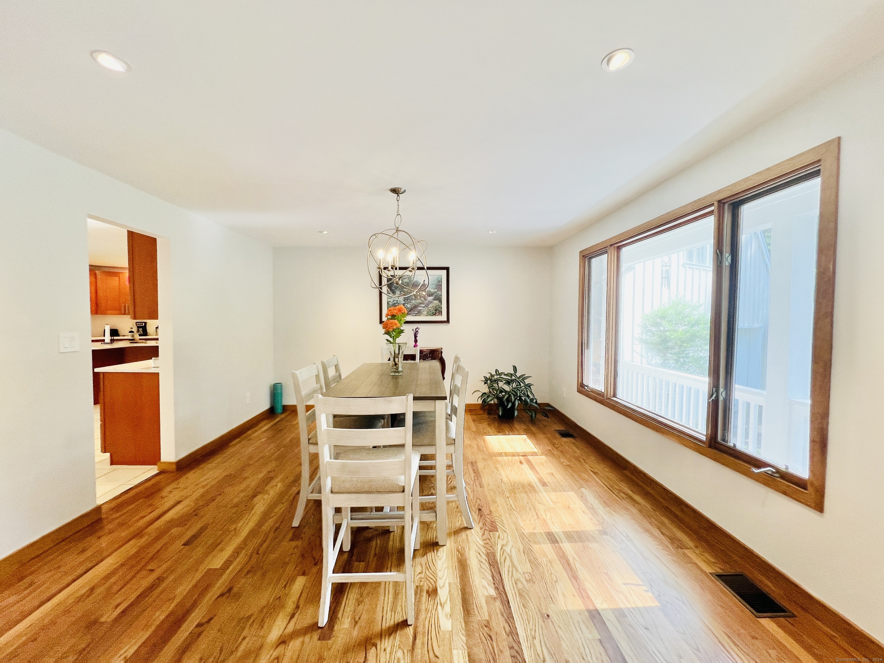 314 Erskine Road Stamford, CT 06903 - Photo 13 of 29 Formal dining room