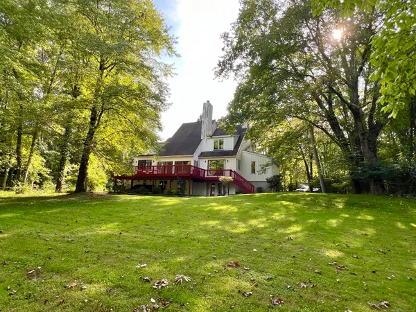 $5,850 | 314 Erskine Road, Stamford, CT 06903